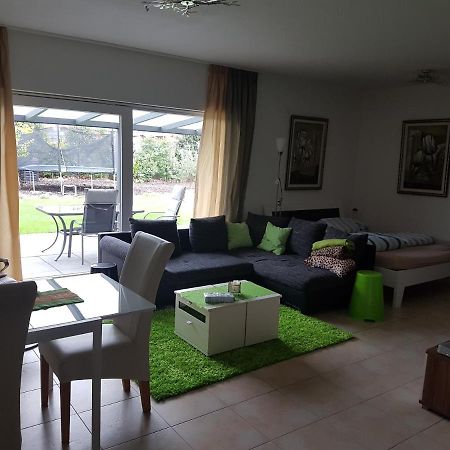 Ebenerdig Mit Terrasse & Garten, Wlan & Parkplatz! Self Check-In & Check-Out! Schwedenofen! Apartment Ауген Екстериор снимка