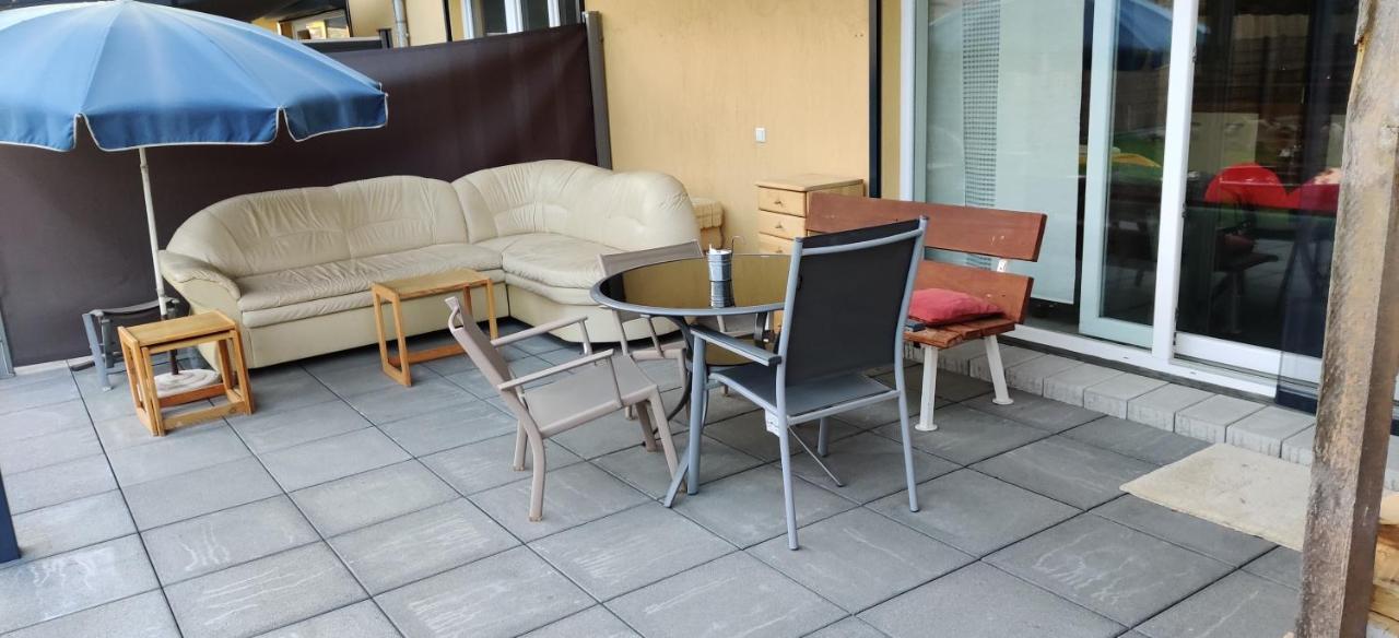 Ebenerdig Mit Terrasse & Garten, Wlan & Parkplatz! Self Check-In & Check-Out! Schwedenofen! Apartment Ауген Екстериор снимка