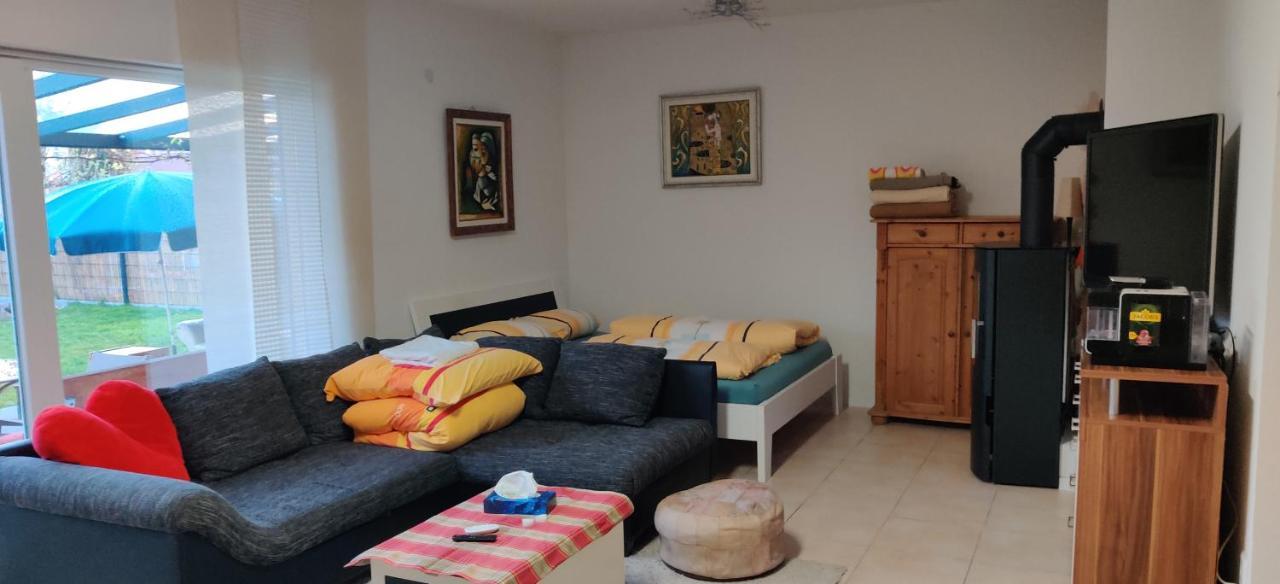 Ebenerdig Mit Terrasse & Garten, Wlan & Parkplatz! Self Check-In & Check-Out! Schwedenofen! Apartment Ауген Екстериор снимка