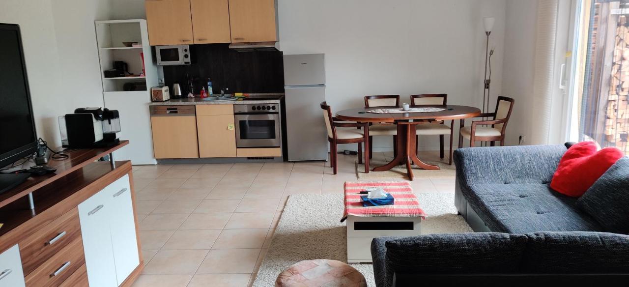 Ebenerdig Mit Terrasse & Garten, Wlan & Parkplatz! Self Check-In & Check-Out! Schwedenofen! Apartment Ауген Екстериор снимка